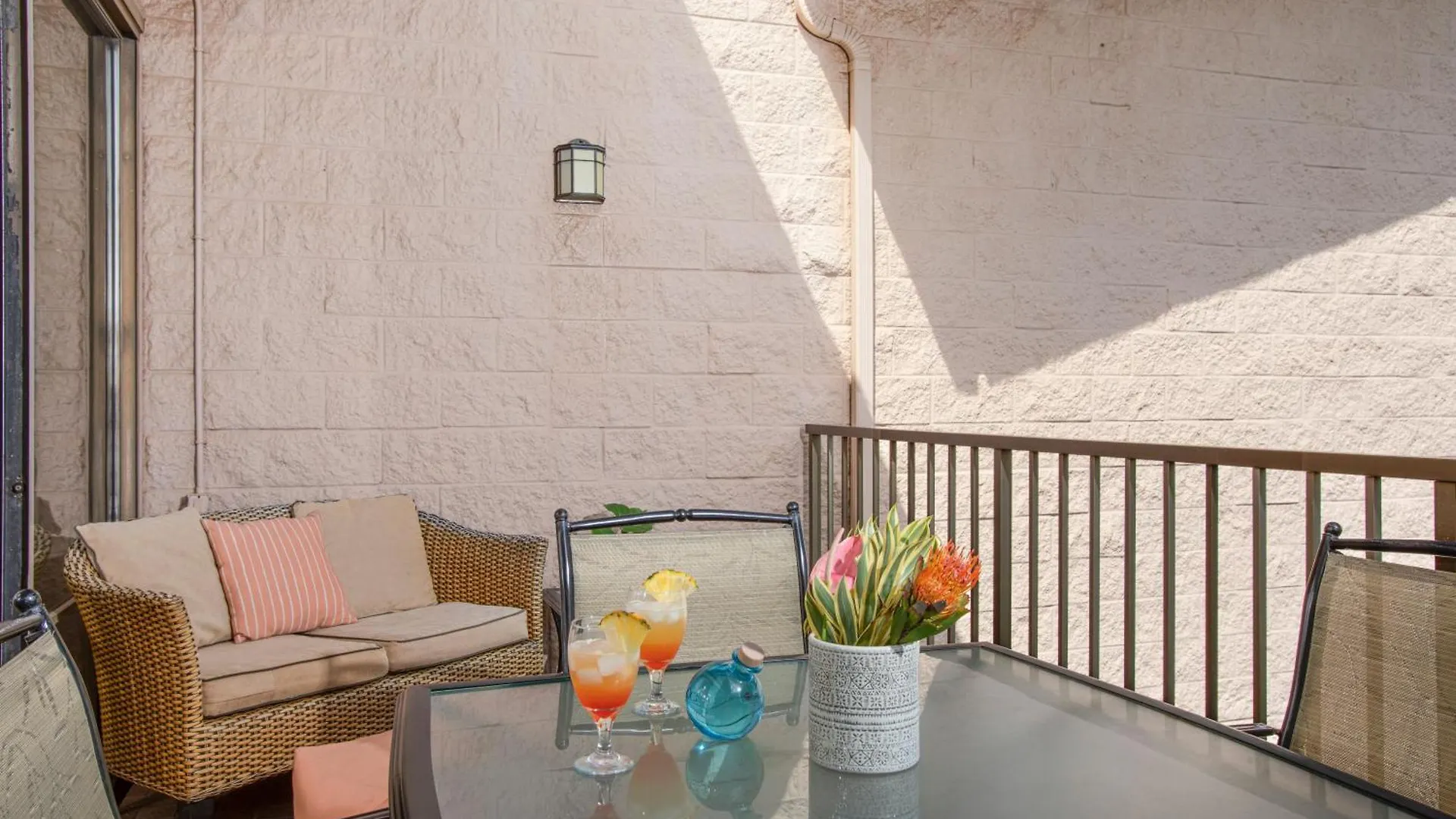 Charming Loft 2Br With Free Parking & Near Beach! Kihei Apartment
